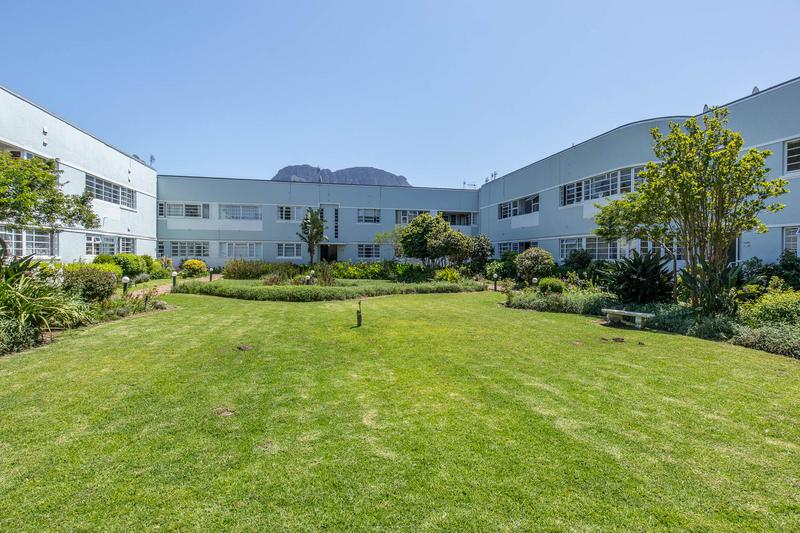 2 Bedroom Property for Sale in Claremont Upper Western Cape